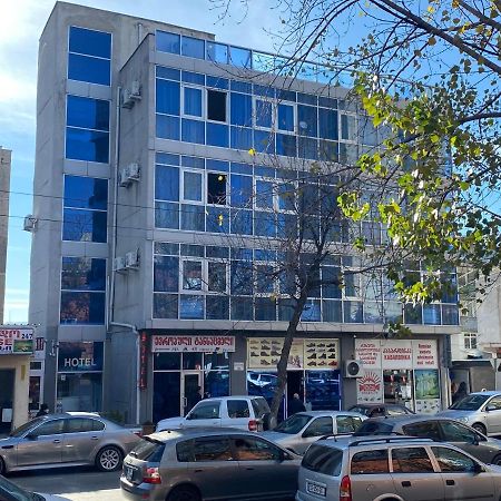 Hotel G & J Tbiliszi Kültér fotó