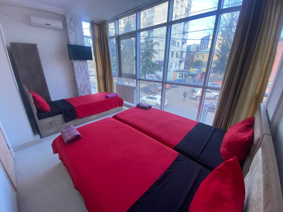 Hotel G & J Tbiliszi Kültér fotó