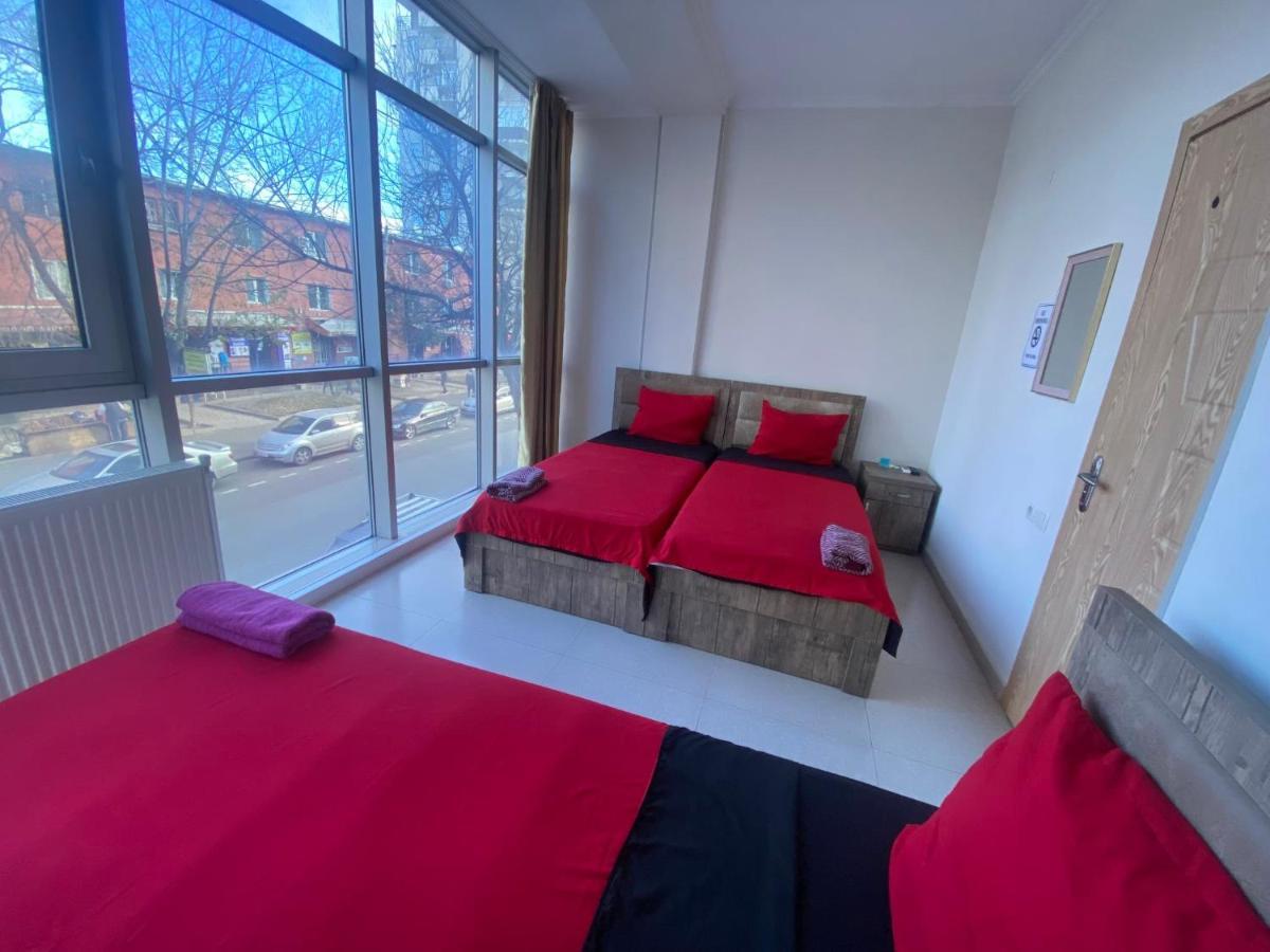Hotel G & J Tbiliszi Kültér fotó